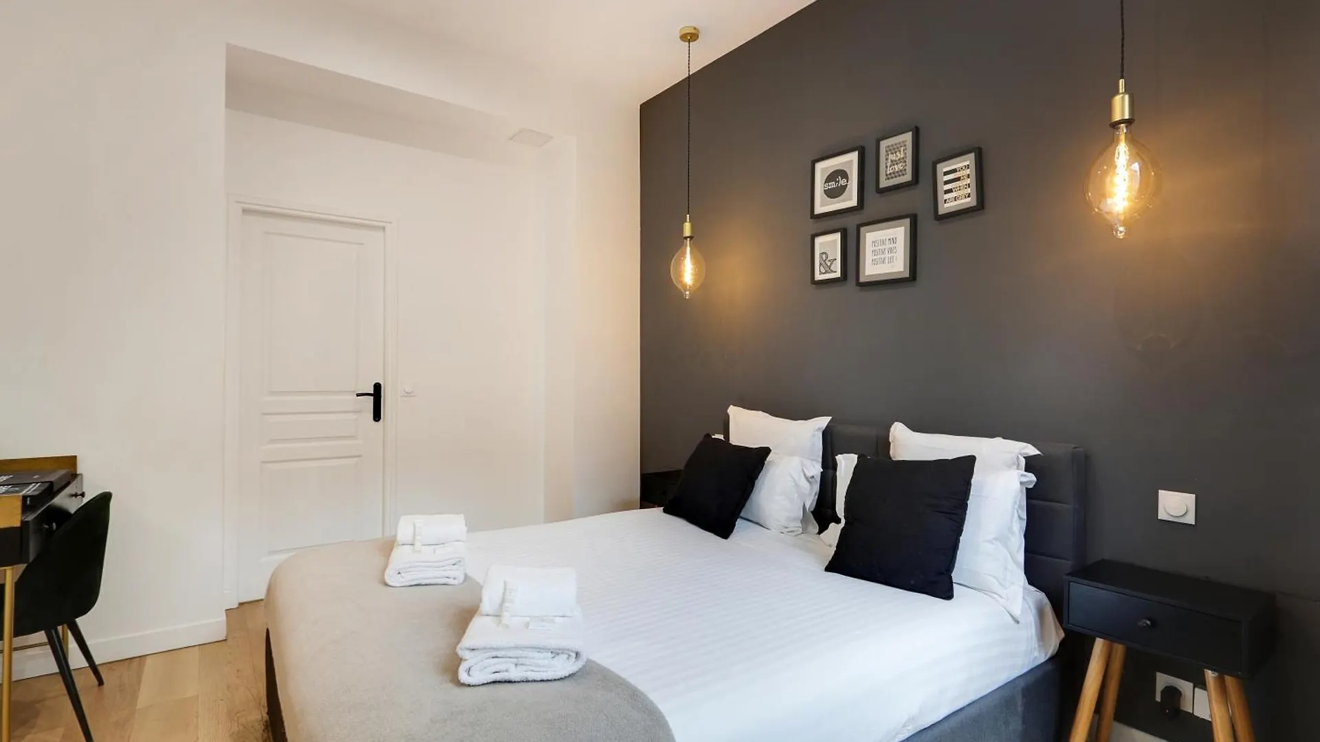 Apartment Off Majesti In Montmartre - Rue Pierre Fontaine Paris