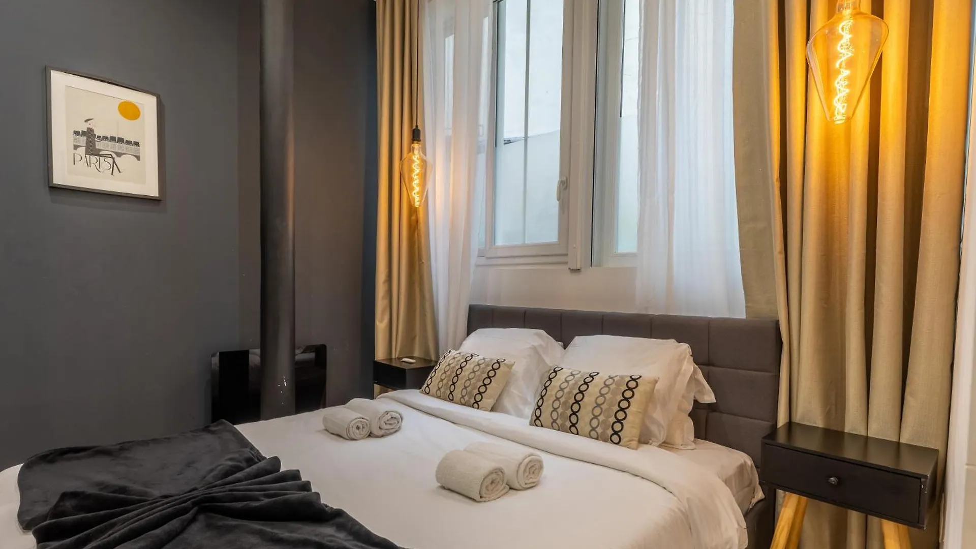 Apartment Off Majesti In Montmartre - Rue Pierre Fontaine Paris